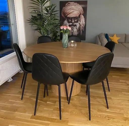 Stroken Inkl Parkeringskjeller. * Тронхейм